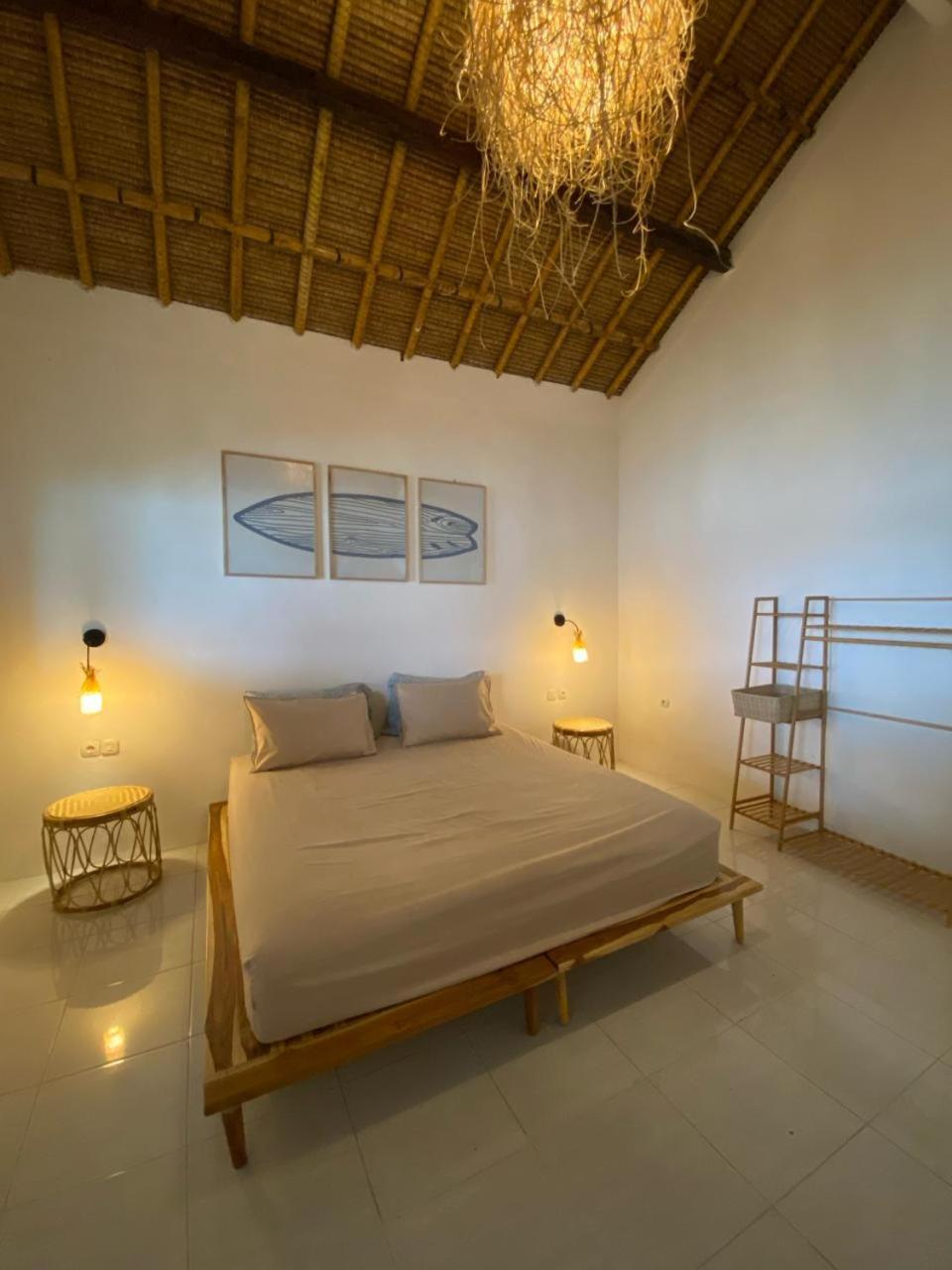Surf Shack Grupuk Hotell Bumbang Exteriör bild